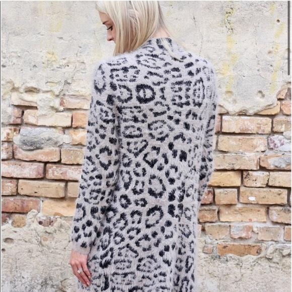 Fuzzy Leopard Cardigan Duster - Picture 3 of 13
